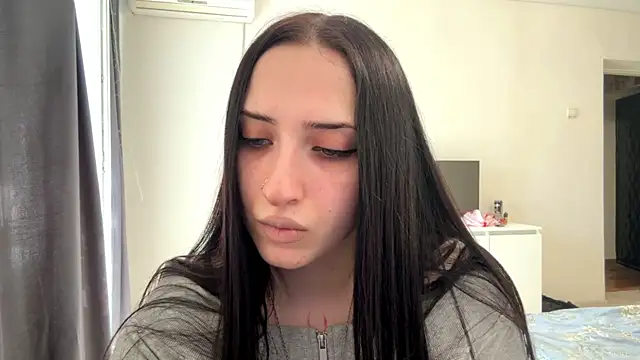 Snapshot of KiraJaydes chatting on May 23, 2026, 12:31 pm KiraJaydes online show from May 23, 2026, 12:31 pm