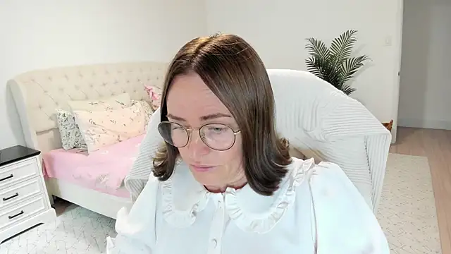 Vika73 online show from July 28, 2026, 3:21 pm