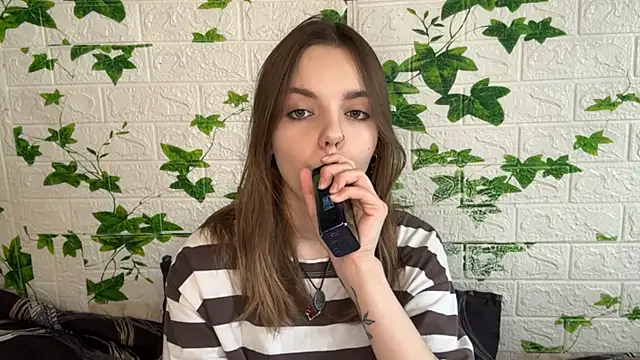 Snapshot of LisaPorse chatting on May 23, 2026, 6:51 am LisaPorse online show from May 23, 2026, 6:51 am
