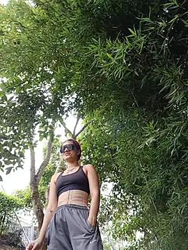 Snapshot of Thamaragomexxx chatting on June 3, 2026, 1:46 pm Thamaragomexxx online show from June 3, 2026, 1:46 pm