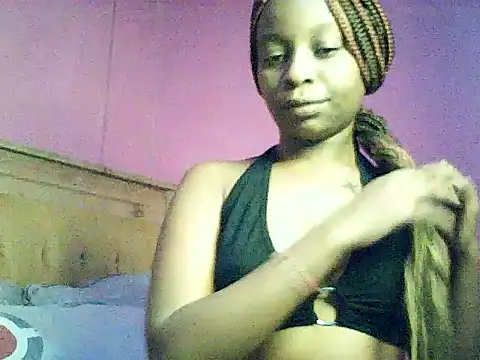Snapshot of Sexy_brie chatting on May 17, 2026, 4:47 pm Sexy brie online show from May 17, 2026, 4:47 pm