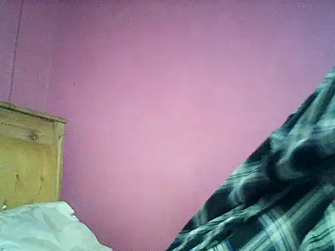 Snapshot of Sexy_brie chatting on May 20, 2026, 11:00 pm Sexy brie online show from May 20, 2026, 11:00 pm