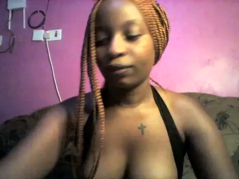 Snapshot of Sexy_brie chatting on June 7, 2026, 6:00 pm Sexy brie online show from June 7, 2026, 6:00 pm