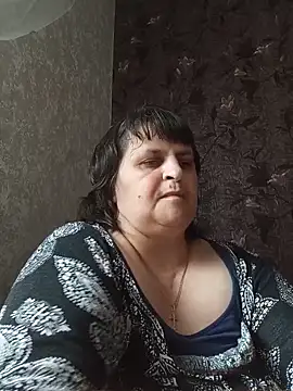 Snapshot of LisichkaOksana chatting on May 20, 2026, 12:00 pm LisichkaOksana online show from May 20, 2026, 12:00 pm