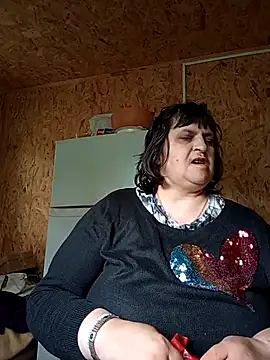 Snapshot of LisichkaOksana chatting on May 29, 2026, 8:12 am LisichkaOksana online show from May 29, 2026, 8:12 am
