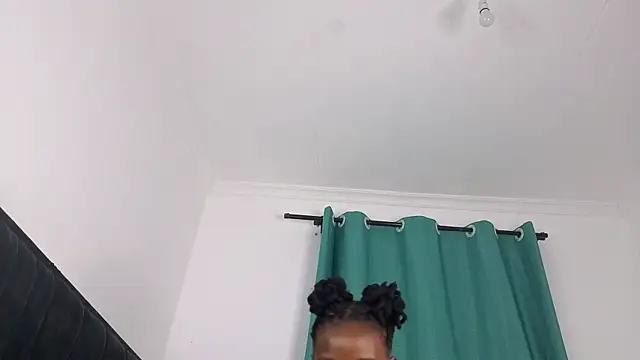Dream Girlz online show from June 8, 2026, 7:14 pm