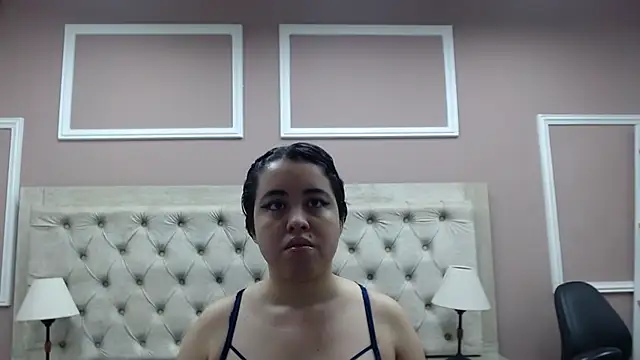 Snapshot of nia_taylorX chatting on May 20, 2026, 1:06 pm nia taylorX online show from May 20, 2026, 1:06 pm