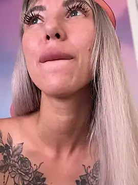 TeaseBabeXXX online show from July 23, 2026, 1:58 am