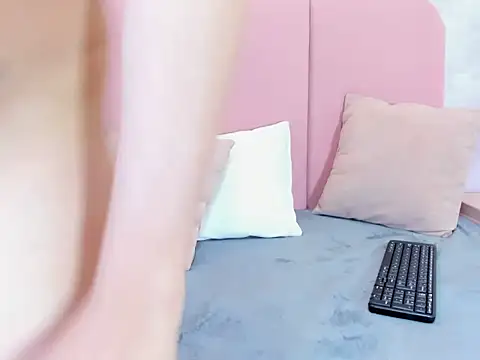 ToxicBarbieX online show from May 27, 2026, 5:48 am