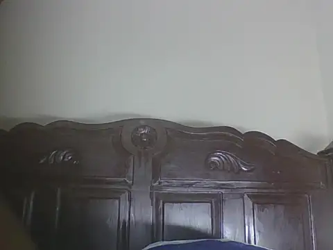 Snapshot of body-t chatting on May 18, 2026, 4:02 pm body-t online show from May 18, 2026, 4:02 pm