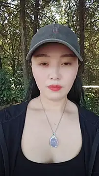 lylxili online show from June 12, 2026, 6:12 am