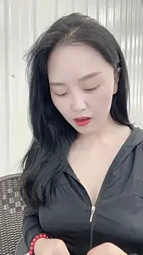lylxili online show from July 10, 2026, 2:05 am