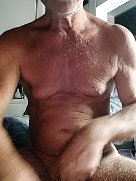 Snapshot of daddygil69 chatting on July 7, 2026, 1:41 am daddygil69 online show from July 7, 2026, 1:41 am