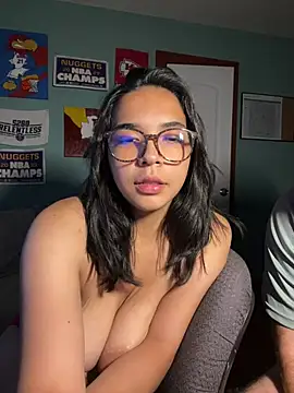 sexylatina9888 online show from June 29, 2026, 4:08 am