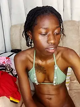 MyrahEbony online show from July 7, 2026, 10:58 pm