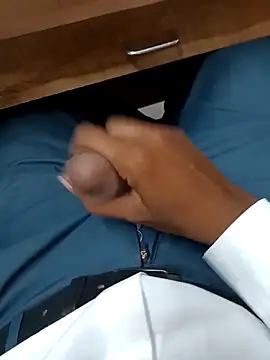 Playboygujrati online show from September 20, 2025, 7:42 am