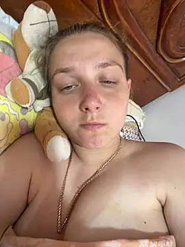 Snapshot of Loulou_fck chatting on July 1, 2026, 1:02 pm Loulou fck online show from July 1, 2026, 1:02 pm
