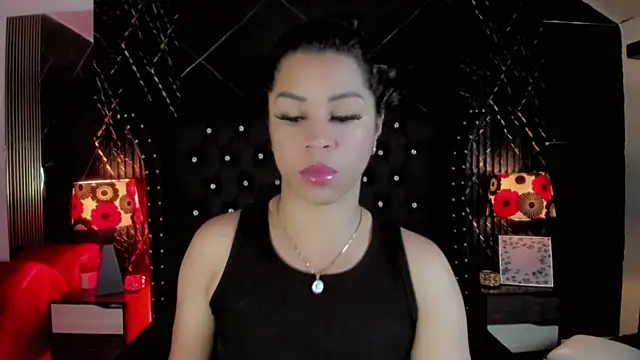 Nayara K online show from July 27, 2026, 10:06 pm