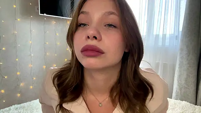 Lia be mine online show from July 22, 2026, 7:22 am