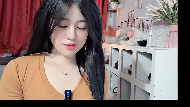 Bee-Cherry online show from May 29, 2026, 6:17 pm