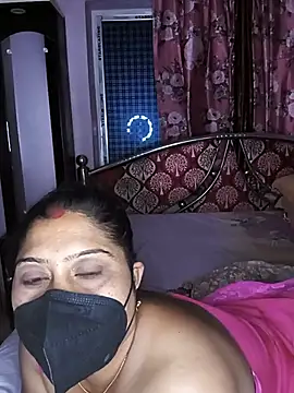 Snapshot of Curvy_Jyoti chatting on June 3, 2026, 2:33 pm Curvy Jyoti online show from June 3, 2026, 2:33 pm