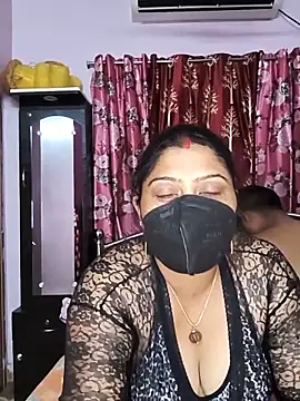 Snapshot of Curvy_Jyoti chatting on June 14, 2026, 5:48 pm Curvy Jyoti online show from June 14, 2026, 5:48 pm