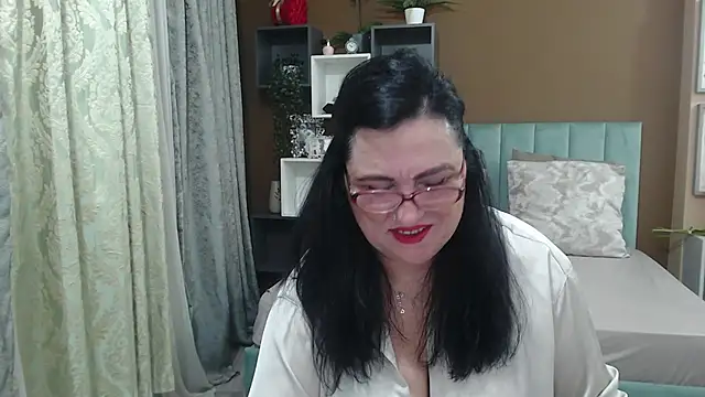 ValerieSmithsx online show from May 21, 2026, 6:09 am