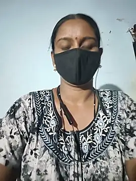 madhushree143 online show from June 16, 2026, 5:04 pm
