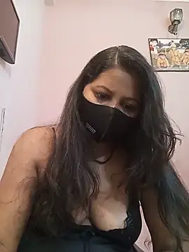 Snapshot of Miss_kirtii chatting on May 26, 2026, 12:34 pm Miss kirtii online show from May 26, 2026, 12:34 pm