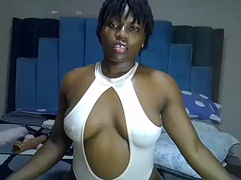 Snapshot of melanin_moon chatting on May 30, 2026, 12:46 pm melanin moon online show from May 30, 2026, 12:46 pm
