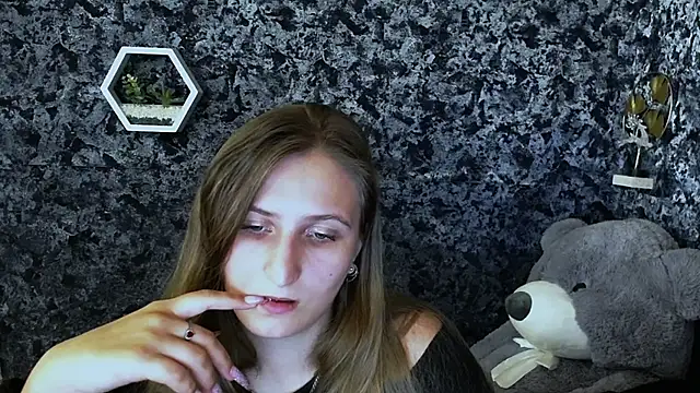Snapshot of Jenny_smille_ chatting on June 5, 2026, 6:20 am Jenny smille online show from June 5, 2026, 6:20 am