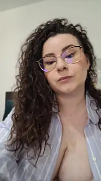 Elissa Floyd   online show from May 27, 2026, 5:26 am