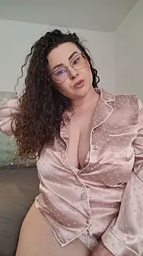 Elissa Floyd   online show from May 30, 2026, 11:29 am