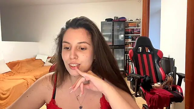 SweetFenomen67 online show from July 22, 2026, 6:11 pm