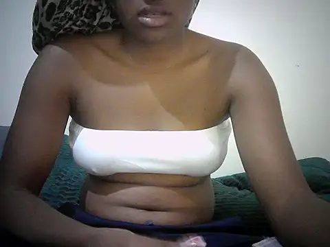 Snapshot of Sweet_cas chatting on May 29, 2026, 1:42 pm Sweet cas online show from May 29, 2026, 1:42 pm