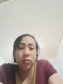 OliviaWilliamm online show from July 18, 2026, 8:23 pm
