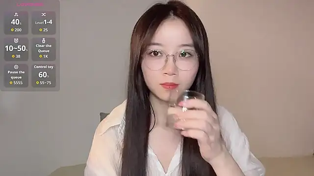 77-Vicky online show from July 28, 2026, 3:21 pm