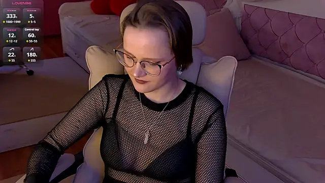 AgnesRay online show from May 30, 2026, 6:49 pm