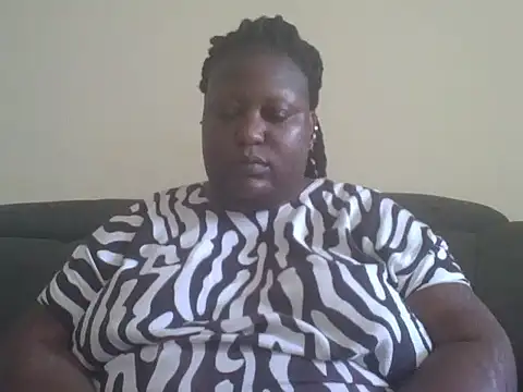 fat ebonyqueen online show from May 27, 2026, 2:14 pm
