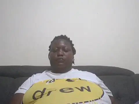 fat ebonyqueen online show from June 6, 2026, 8:02 pm