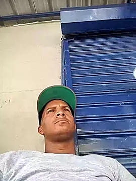 luis391986 online show from May 19, 2026, 2:12 pm