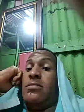 luis391986 online show from May 20, 2026, 3:02 am