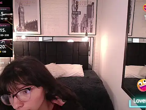 Snapshot of Allyshon_ chatting on May 21, 2026, 8:49 pm Allyshon online show from May 21, 2026, 8:49 pm
