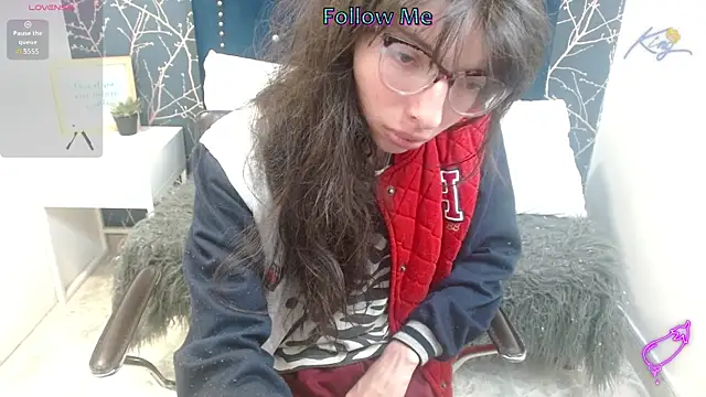 Snapshot of Allyshon_ chatting on May 28, 2026, 8:28 pm Allyshon online show from May 28, 2026, 8:28 pm