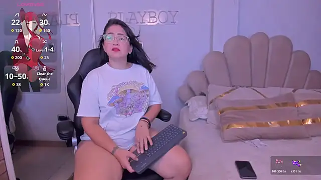 AlissBluumm online show from July 22, 2026, 4:54 pm