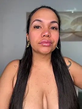 NoahJade online show from July 10, 2026, 9:56 am