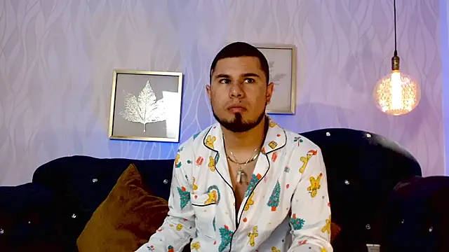 dominikvega online show from June 25, 2026, 6:34 pm