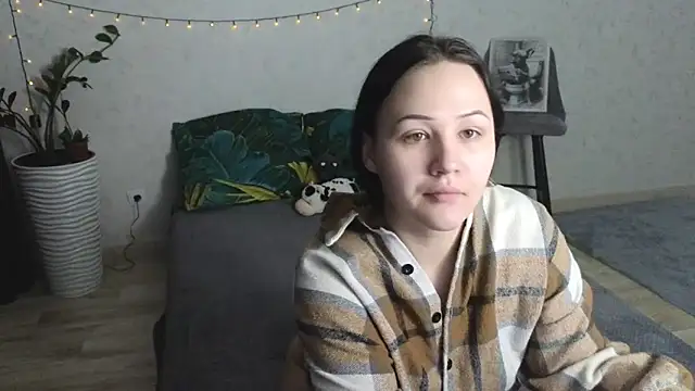 Tori cute online show from May 30, 2026, 4:42 am