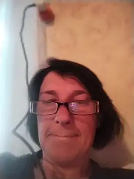 MarieSinsss online show from May 27, 2026, 4:04 pm