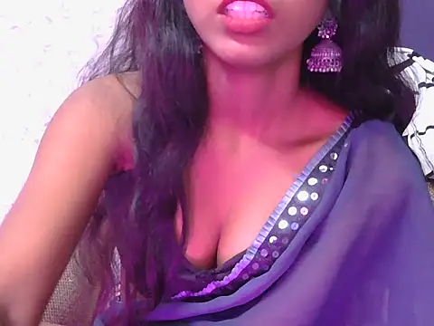 Snapshot of iliyana-20 chatting on June 5, 2026, 4:08 am iliyana-20 online show from June 5, 2026, 4:08 am